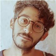 Offro lezioni private di scrittura creativa e storytelling per cinema e serie tv.